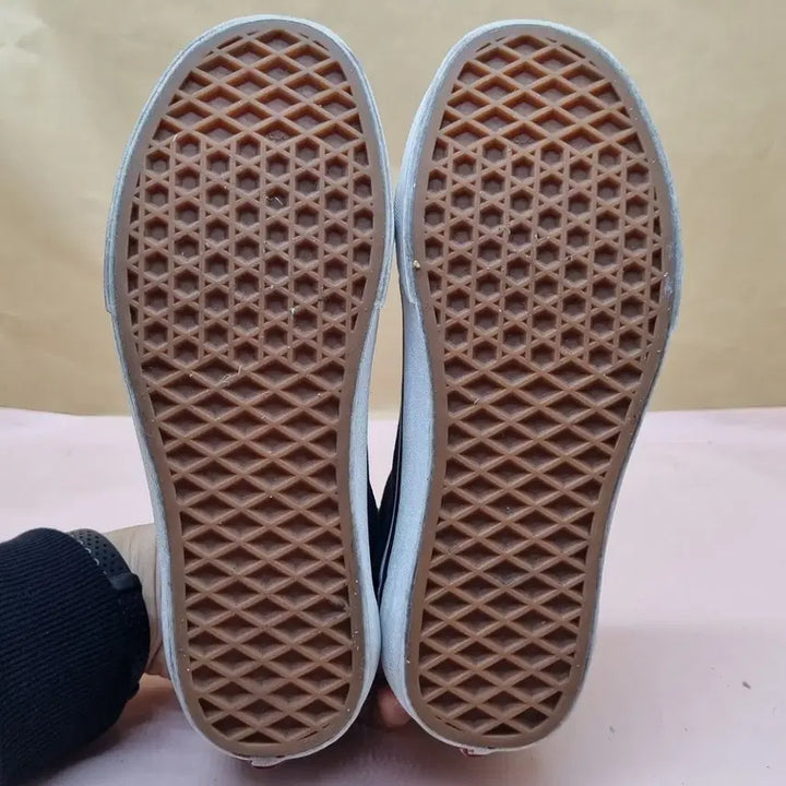 [BUNJANG] Vans Old Skool Black Sneakers (225) / 반스 올드스쿨 블랙 스니커즈 225