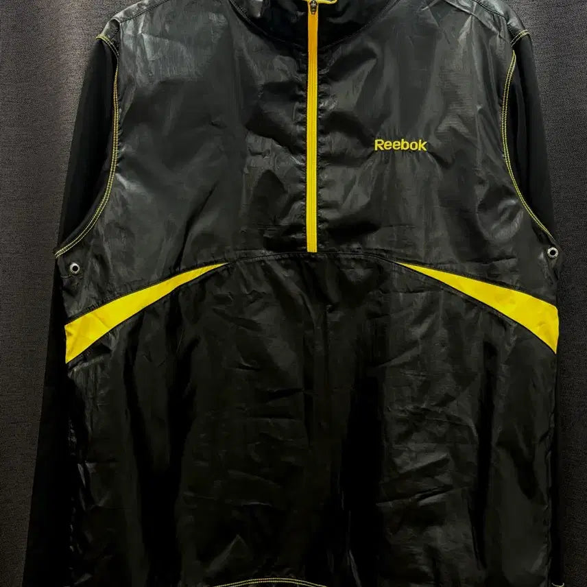 [BUNJANG] Reebok Old School Anorak Half-Zip Windbreaker Black / 리복 올드스쿨 아노락 반집업 바람막이 블랙
