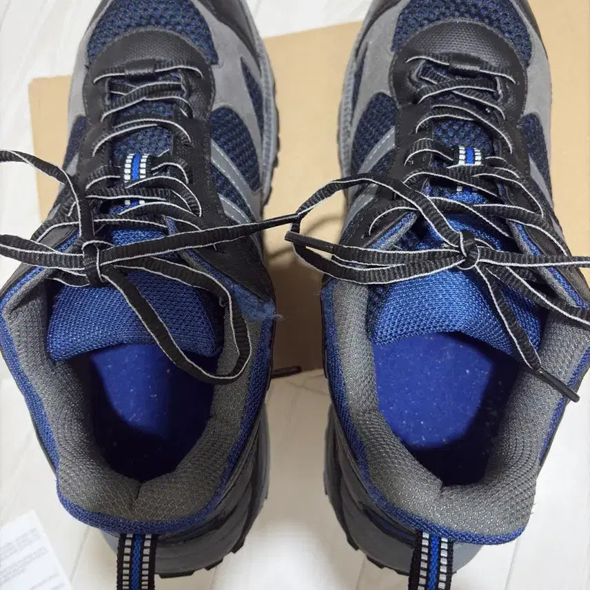 [BUNJANG] Czech Army Trainer Sneakers 275mm / [연휴할인] 체코군 보급 트레이너 신발 운동화 275(체감 270)