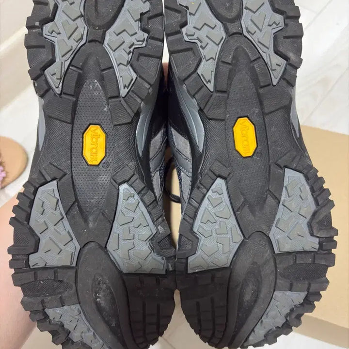 [BUNJANG] Czech Army Trainer Sneakers 275mm / [연휴할인] 체코군 보급 트레이너 신발 운동화 275(체감 270)