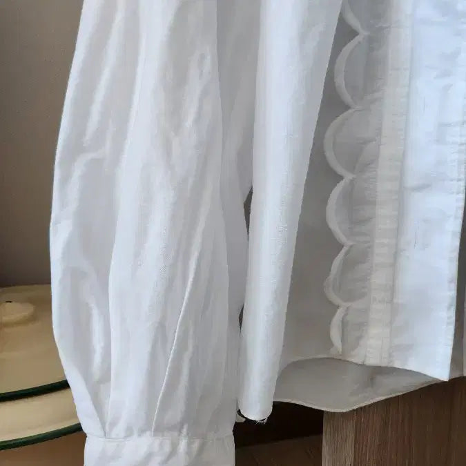 [BUNJANG] Chloe Linen White Blouse T34 / 끌로에 Chloe 화이트 린넨 블라우스 T34