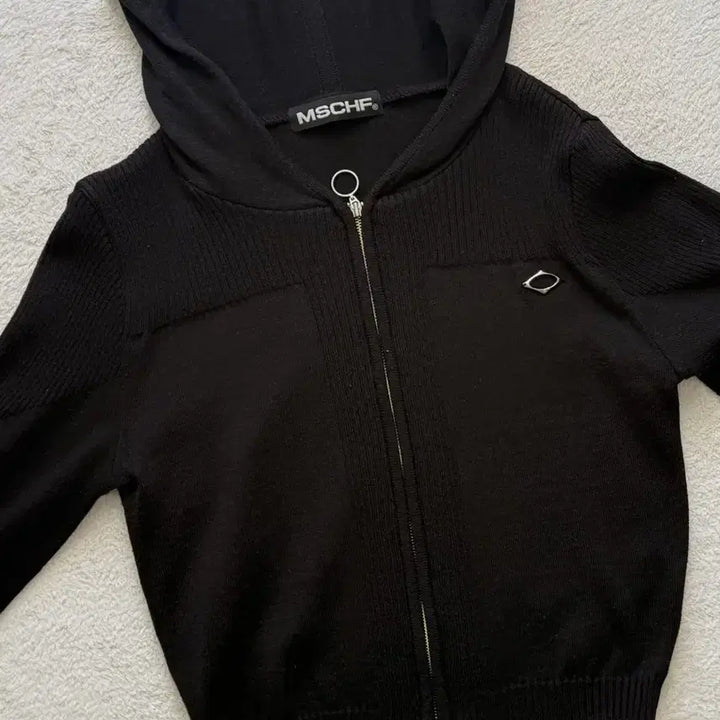 [SOLD OUT] 미스치프 롬버스 니티드 후드 블랙