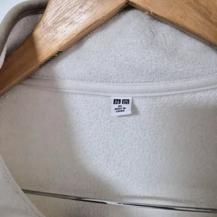 [BUNJANG] Uniqlo White Fleece Pullover XL / 유니클로 화이트 플리스 풀오버 xl