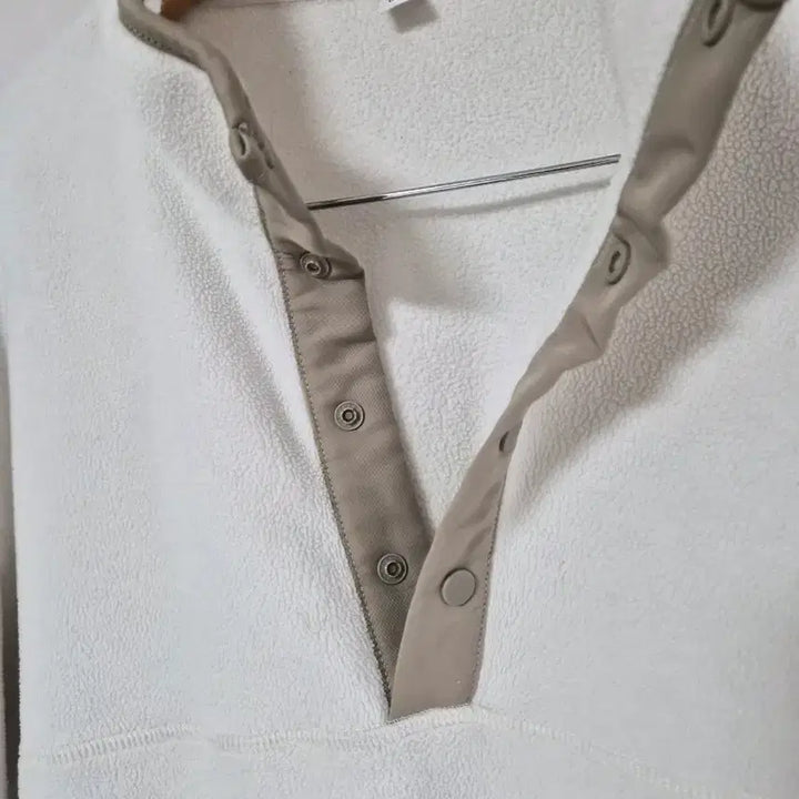 [BUNJANG] Uniqlo White Fleece Pullover XL / 유니클로 화이트 플리스 풀오버 xl