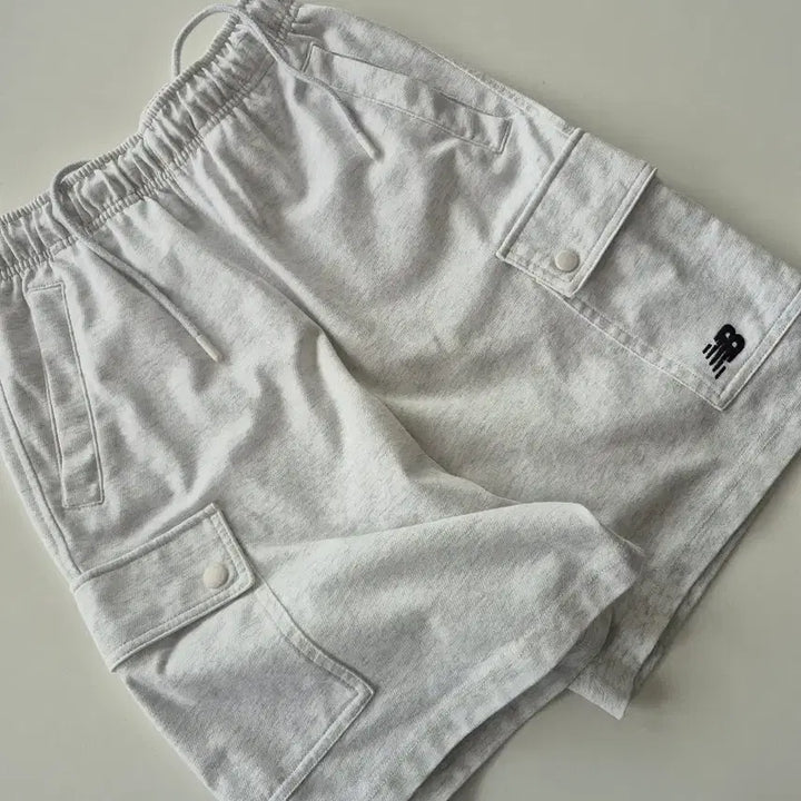 [SOLD OUT] 75/S)뉴발란스 카고 반바지(MT6