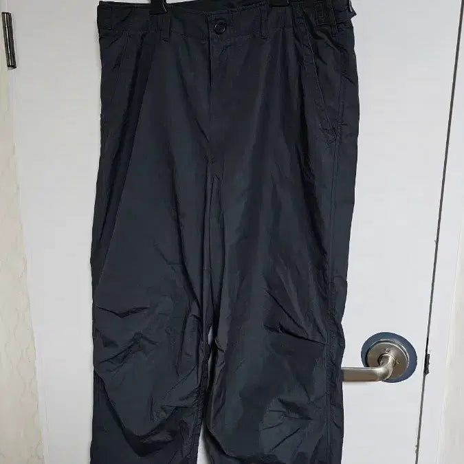 [BUNJANG] Uniqlo Wide Fit Parachute Pants / 유니클로 와이드핏파라슈트 빅사이즈 팬츠(411