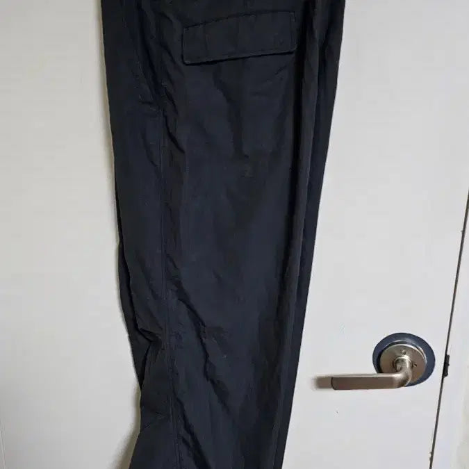 [BUNJANG] Uniqlo Wide Fit Parachute Pants / 유니클로 와이드핏파라슈트 빅사이즈 팬츠(411