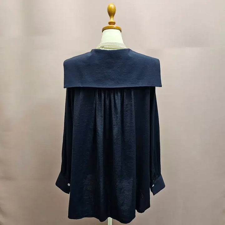 [SOLD OUT] PAGE 세일러빅카라 블라우스