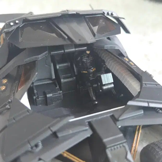 [BUNJANG] Revoltech Batmobile Tumbler Figure Dark Knight (3 Types) / 리볼텍 배트모빌 텀블러 피규어 다크나이트 3종