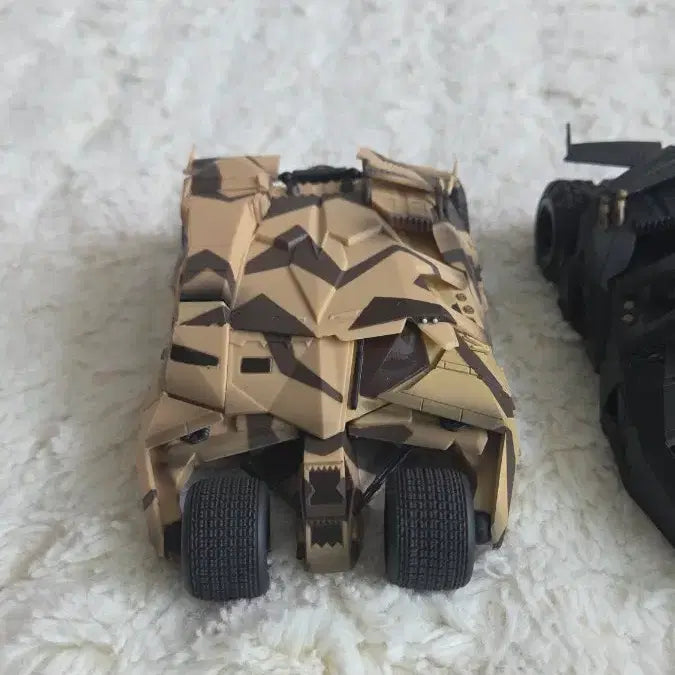 [BUNJANG] Revoltech Batmobile Tumbler Figure Dark Knight (3 Types) / 리볼텍 배트모빌 텀블러 피규어 다크나이트 3종