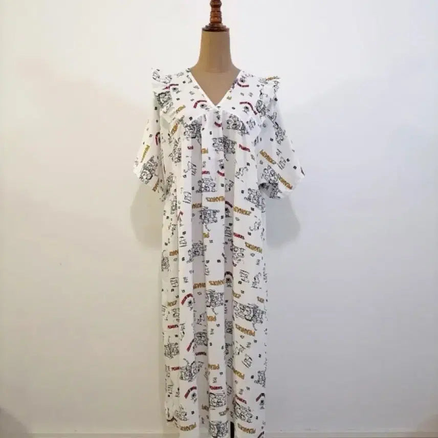 [BUNJANG] Snoopy Pattern White One-Piece Pajamas / 스누피 패턴 원피스 잠옷