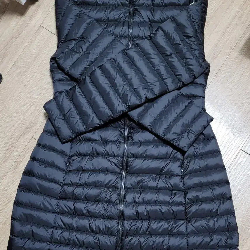 [SOLD OUT] 몽클레어 여성용 경량 롱패딩 여성77