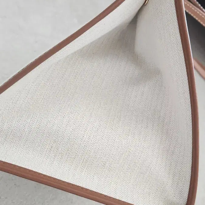 [BUNJANG] AVIE MUAH Work Bag / 아비에무아 워크백 거의 새상품