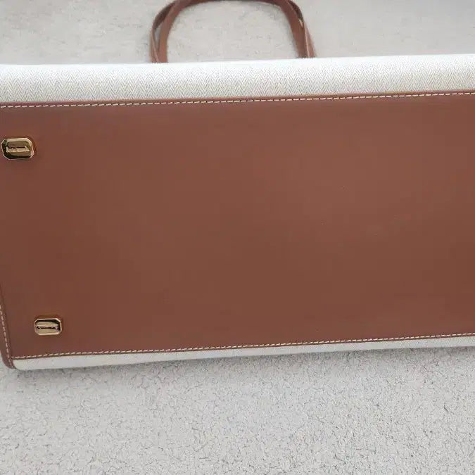 [BUNJANG] AVIE MUAH Work Bag / 아비에무아 워크백 거의 새상품