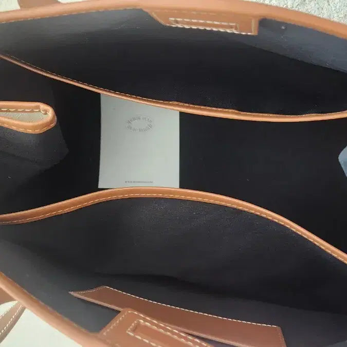 [BUNJANG] AVIE MUAH Work Bag / 아비에무아 워크백 거의 새상품