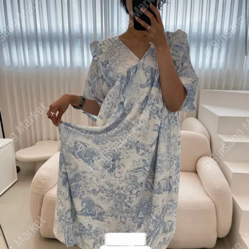 [BUNJANG] Twill de Jouy Sky Blue Pattern One-Piece Pajamas / 뜨왈드주이 패턴 원피스 잠옷