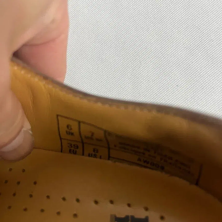 [SOLD OUT] 닥터마틴 1461 크레이지 홀스 39사이즈 250