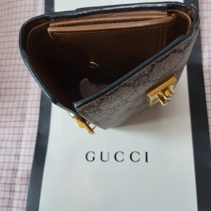 [BUNJANG] Gucci GG Pattern Bi-fold Wallet / 구찌 GG패턴 반지갑