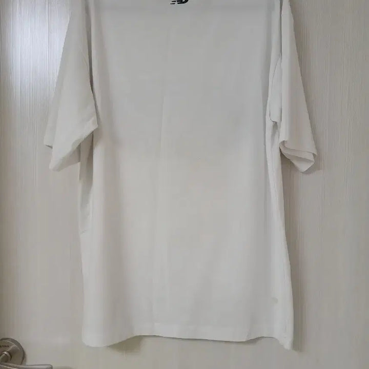 [BUNJANG] New Balance White Logo Short Sleeve T-shirt / 뉴발란스 화이트 로고 반팔 티셔츠