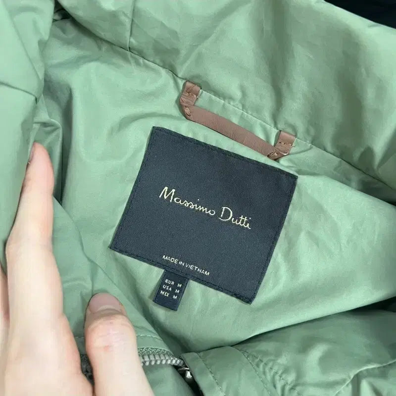 [BUNJANG] Massimo Dutti Khaki Windbreaker Jacket / 마시모두띠/상태굿 카키 바람막이 자켓 점퍼 M L/라덴