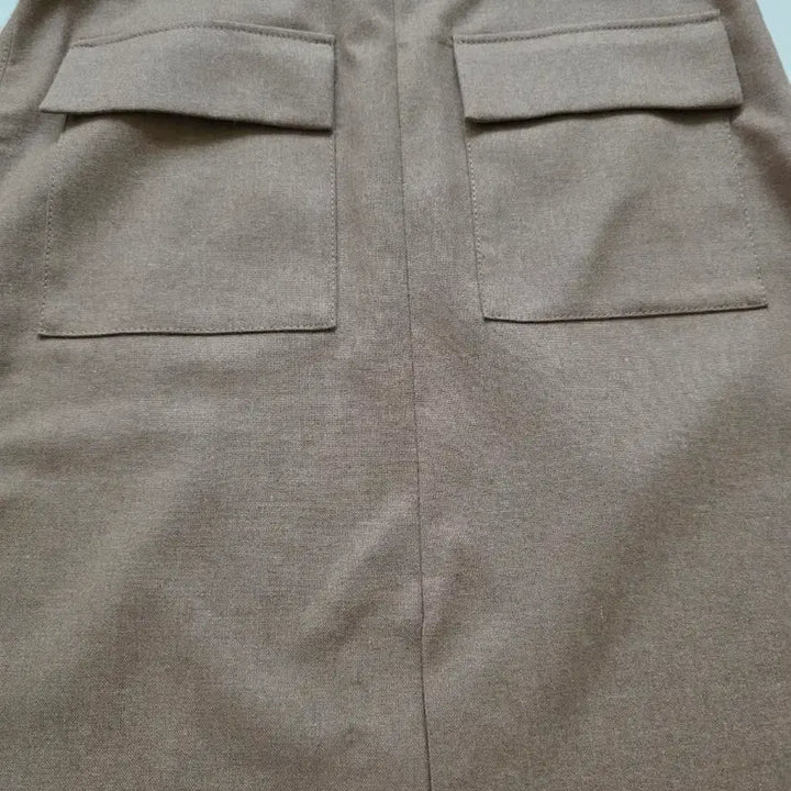 [BUNJANG] Massimo Dutti Beige Front Slit Skirt / 마시모두띠  베이지 스커트 포켓 디테일 앞트임 스커트