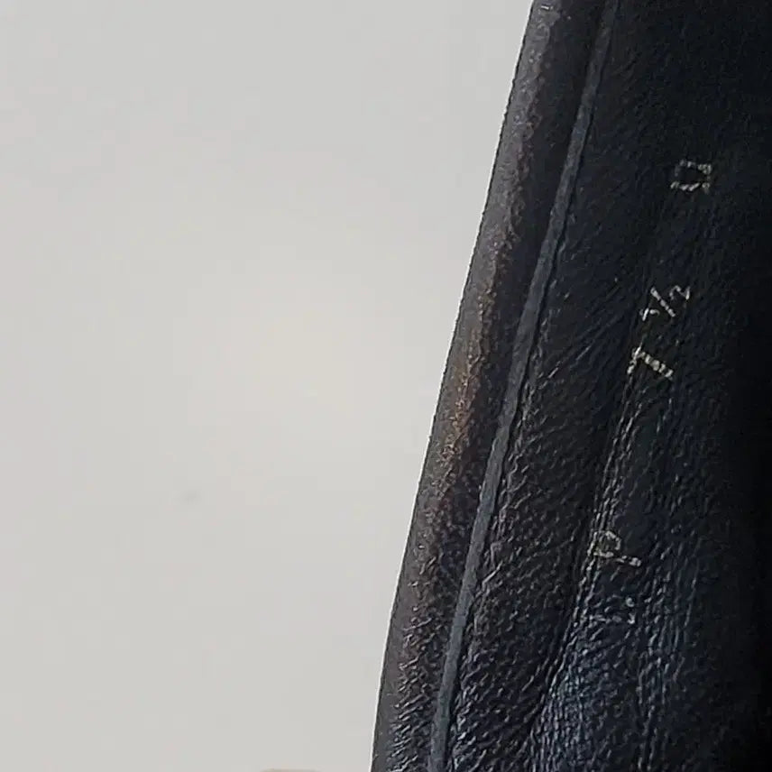 [SOLD OUT] 살바토레 페라가모 슬리퍼 뮬 245