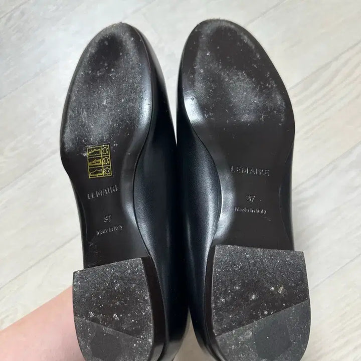 [SOLD OUT] LEMAIRE 르메르 블랙 플랫슈즈 37사이즈