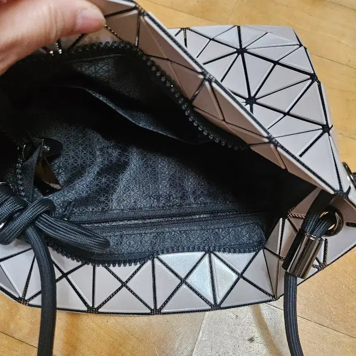 [BUNJANG] Baobao Style Pearl Crossbody Bag / 바오바오st 크로스백(진주펄유광)