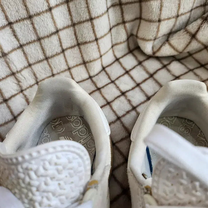 [BUNJANG] Adidas Retropy E5 Sneakers / 427) 아디다스 레트로피 E5 스니커즈