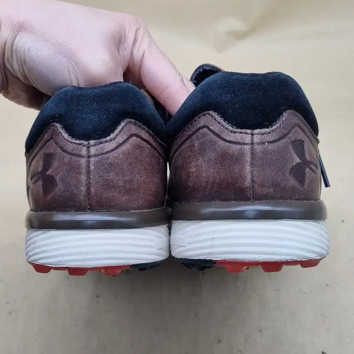 [SOLD OUT] 언더아머 하이브리드 남성골프화270