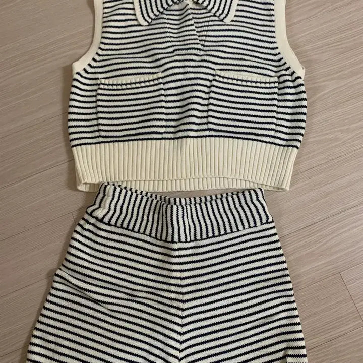 [BUNJANG] SIDA Knit Tank Top and Shorts Set / 샵 사이다 니트 나시,숏츠 세트