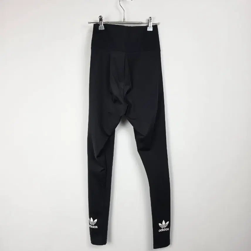 [BUNJANG] Adidas Black Leggings (Women&