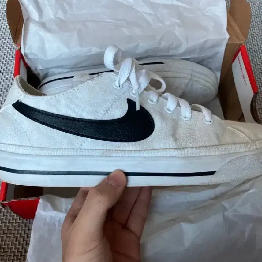 [BUNJANG] Nike Court Legacy Sneakers / [풀구성/250] 나이키 코트레거시 스니커즈