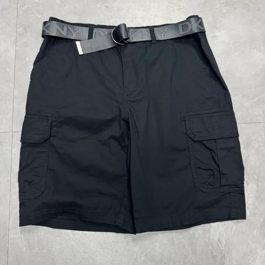 [BUNJANG] DKNY 34 Shorts / 34 도나 DKNY