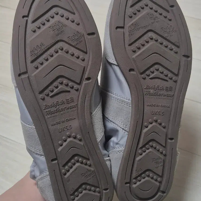 [BUNJANG] Rockfish Weatherwear Scrunchy Flat Sneakers (Gray) / 락피쉬 웨더웨어 스크런치 플랫 스니커즈 회색