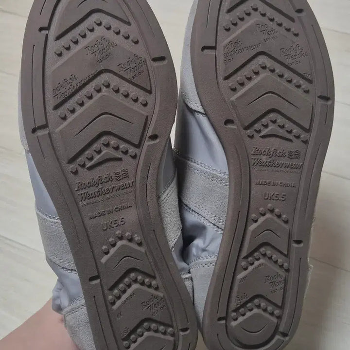 [BUNJANG] Rockfish Weatherwear Scrunchy Flat Sneakers (Gray) / 락피쉬 웨더웨어 스크런치 플랫 스니커즈 회색