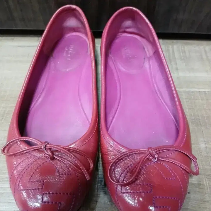 [BUNJANG] Gucci Red Ribbon Flat Shoes (35 1/2) / 구찌 레드 리본 플랫 슈즈 35 1/2( 225mm)