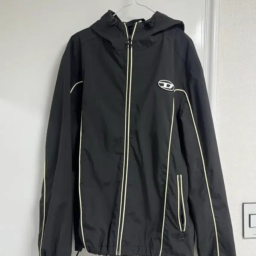 [SOLD OUT] 디젤 J-하이브스 콘트라스트 파이핑 윈드브레이커 블랙
