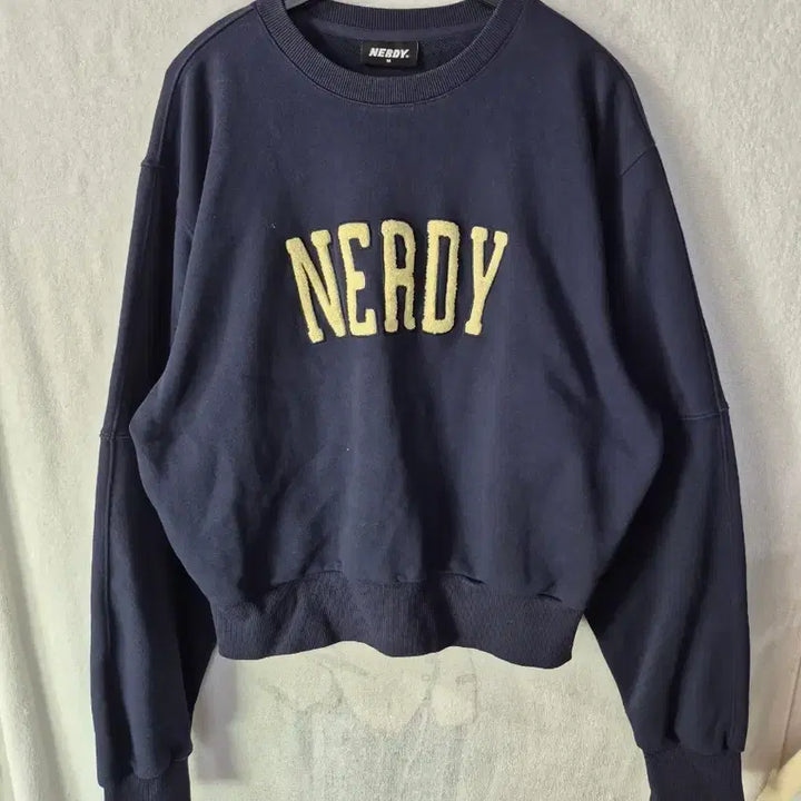 [BUNJANG] Nerdy Navy Sweatshirt (M) / M 널디 네이비 맨투맨