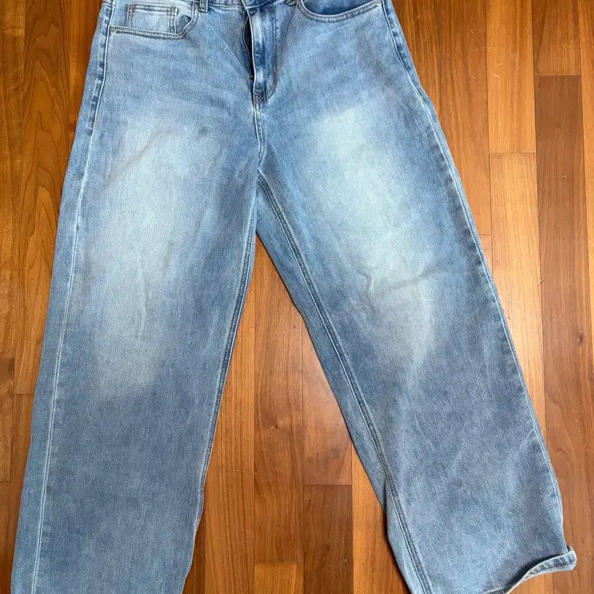 [BUNJANG] Musinsa Standard Extra Wide Jeans Light Blue / 무신사 스탠다드 32 엑스트라 와이드 청바지 연청 실착 1회