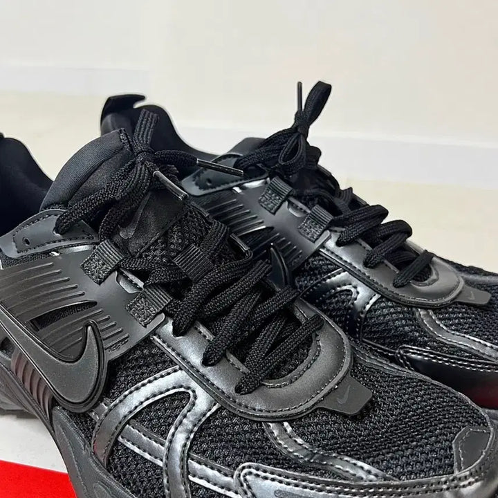 [BUNJANG] Nike V2K Run Black Anthracite Sneakers / 나이키 V2K 런 블랙 앤트러사이트 275사이즈 판매합니다.