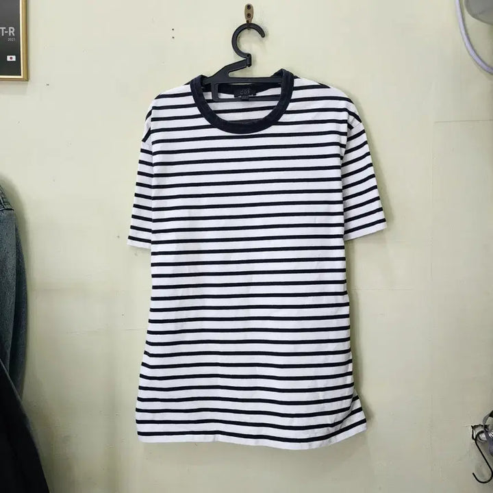 [SOLD OUT] [ M (100) ] COS 스트라이프 반팔