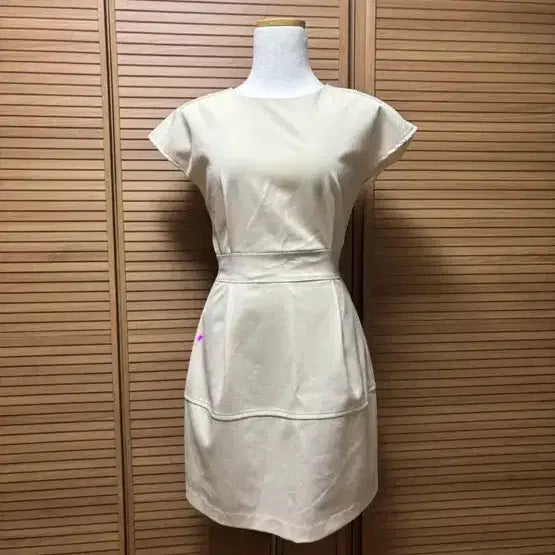 [BUNJANG] Hazelmode Ivory Mini Dress / 헤이즐모드 제작 반팔 원피스 미니 원피스 수입의류