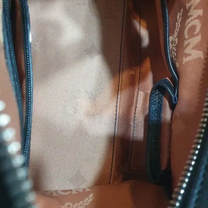 [SOLD OUT] mcm가방(블랙토트백)