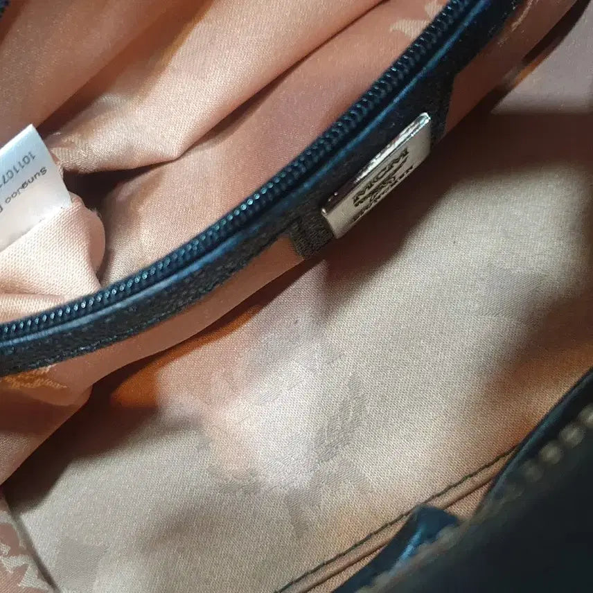 [SOLD OUT] mcm가방(블랙토트백)