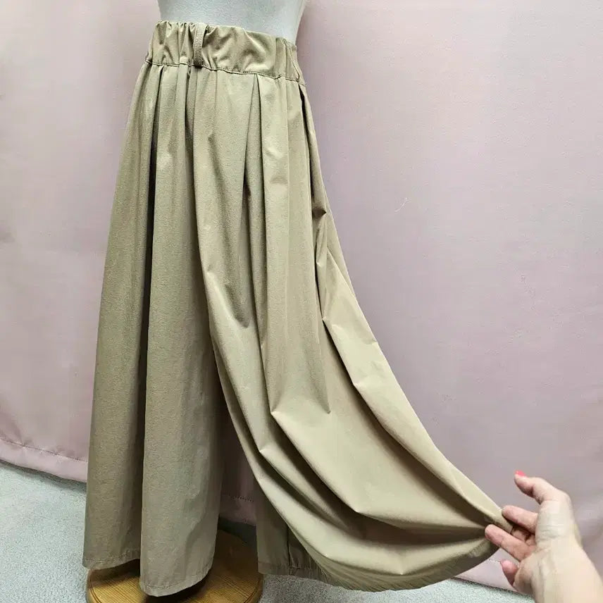 [SOLD OUT] 바스락 스판 베이지 핀턱 와이드 팬츠