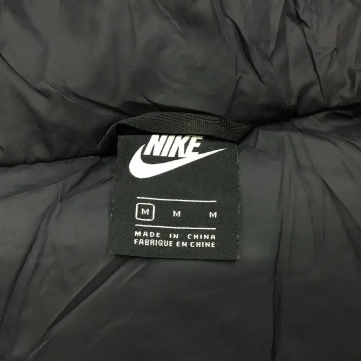 [BUNJANG] Nike Monochrome Hooded Down Padded Jacket / 나이키 모노크롬 후드 다운 패딩 M