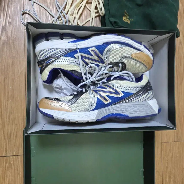 [BUNJANG] New Balance 860v2 Aimé Leon Dore Blue Sneakers / 뉴발란스 860v2 에임레온도르 블루 290 에메레온도르