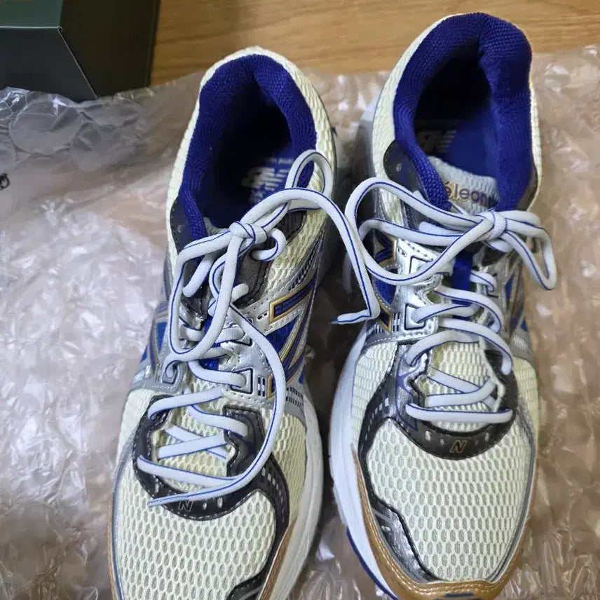 [BUNJANG] New Balance 860v2 Aimé Leon Dore Blue Sneakers / 뉴발란스 860v2 에임레온도르 블루 290 에메레온도르