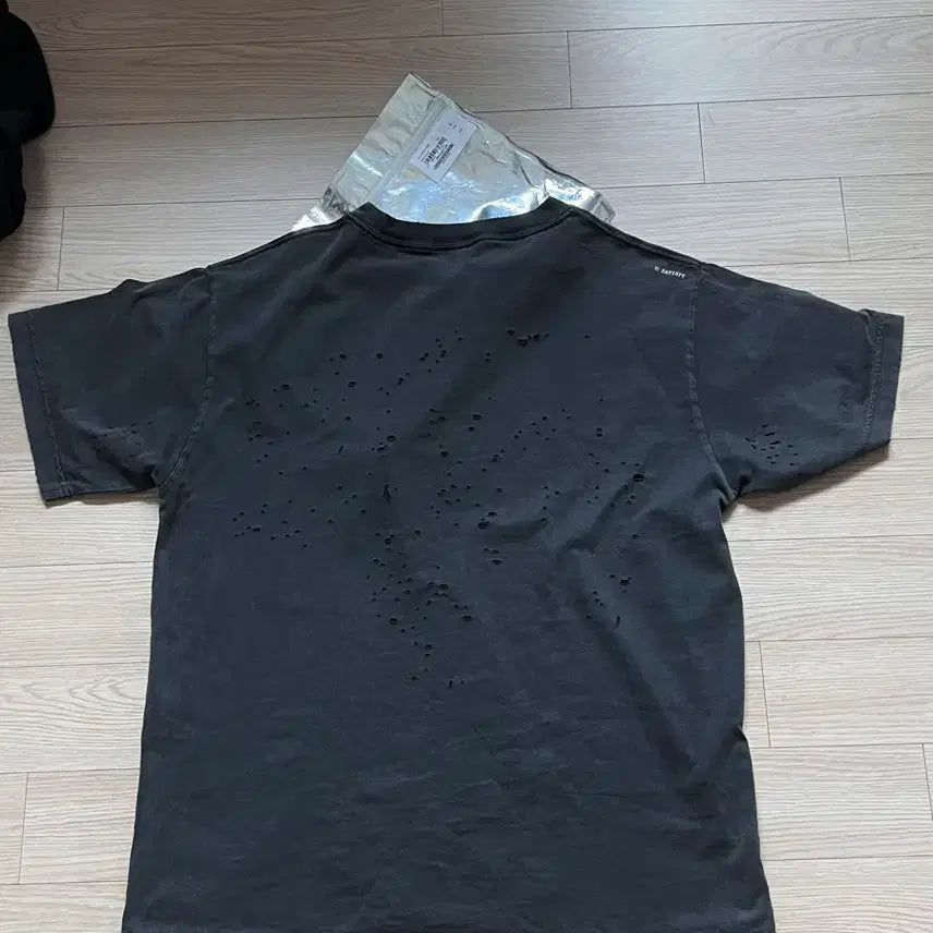 [SOLD OUT] (3)오클리x세티스파이 모스테크 티셔츠 에이지드블랙 satisfy